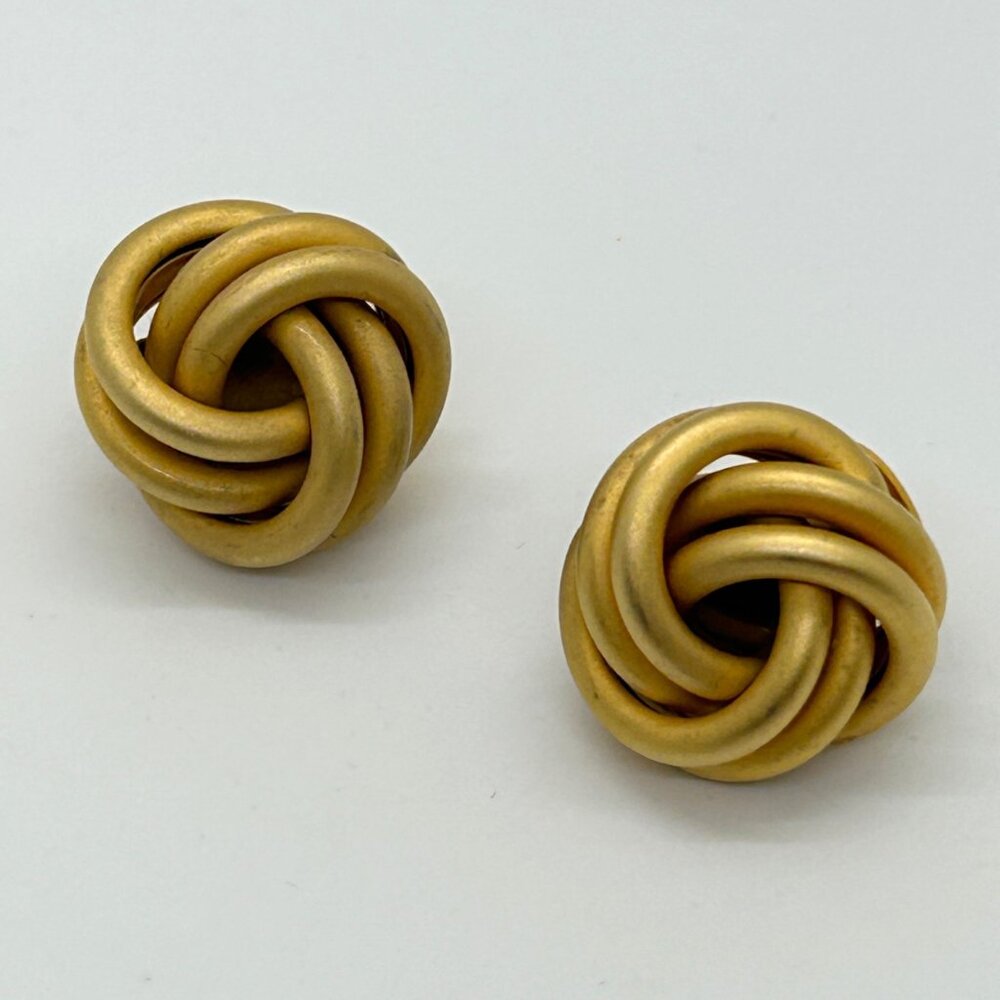 Vintage Matte Gold Knot Earrings Clip-On Brushed Gold-Tone Love Knot Statement - Picture 3 of 16